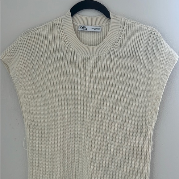 Zara Off-White Knit Cap Sleeve Top - Picture 1 of 9